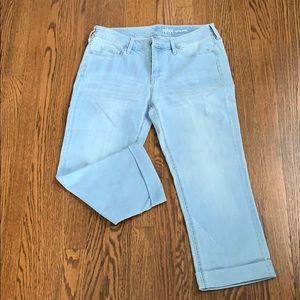 Soho curvy crop jeans size 6